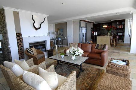 Aquavit Guest House เพลตเตนเบิร์กเบย์ ภายนอก รูปภาพ