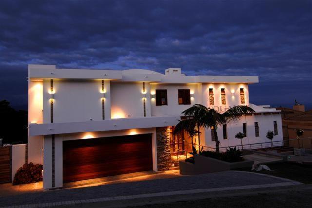 Aquavit Guest House เพลตเตนเบิร์กเบย์ ภายนอก รูปภาพ